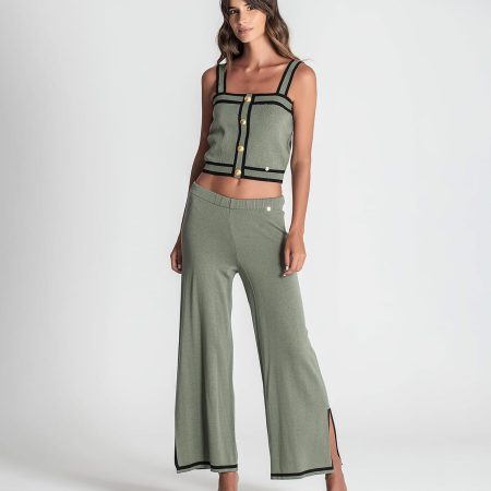 TOP CON BOTONES DORADOS VERDE